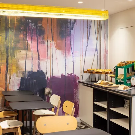 Hotel Ibis Styles Gare Saint Lazare 3*