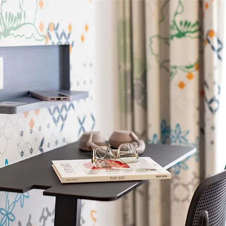 Ibis Styles Gare Saint Lazare 3* Paris