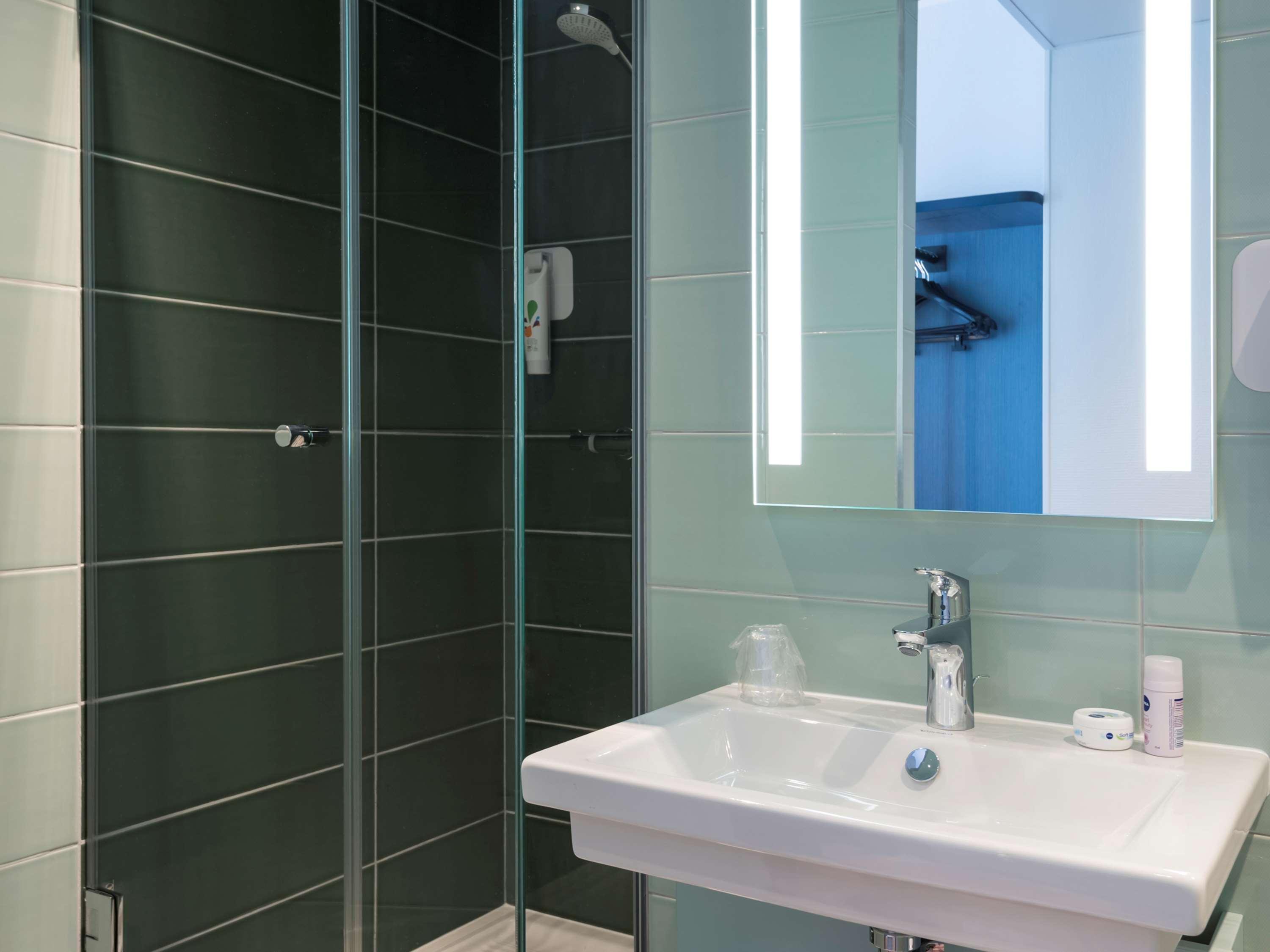 Ibis Styles Gare Saint Lazare 3* Parigi