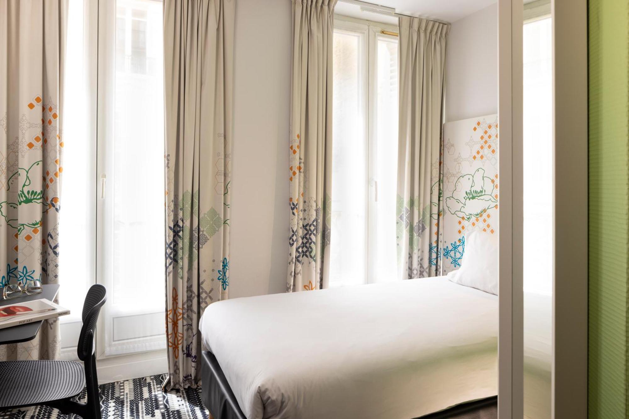 Ibis Styles Gare Saint Lazare Hotel 3*