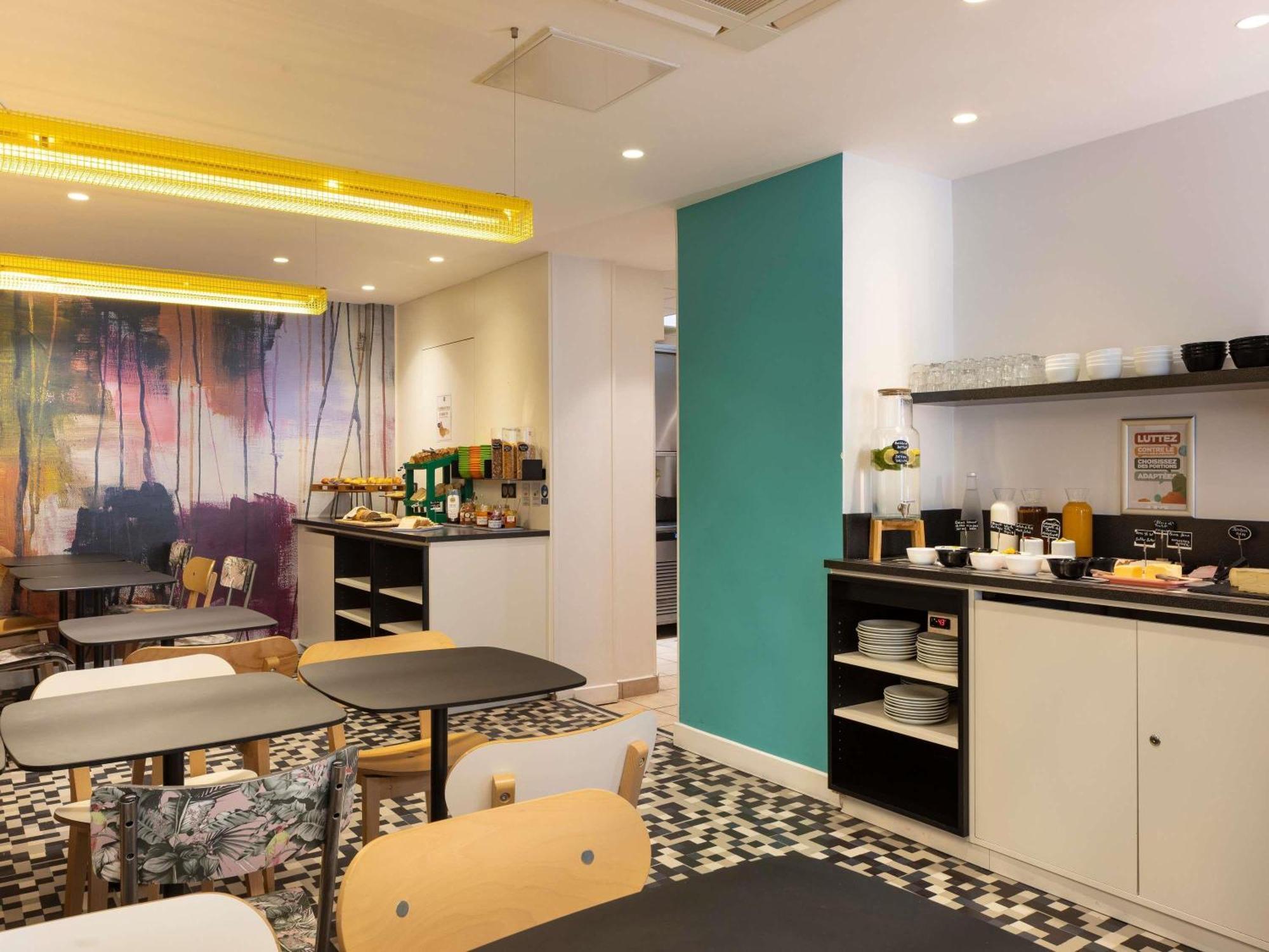 Ibis Styles Gare Saint Lazare Hotel 3*